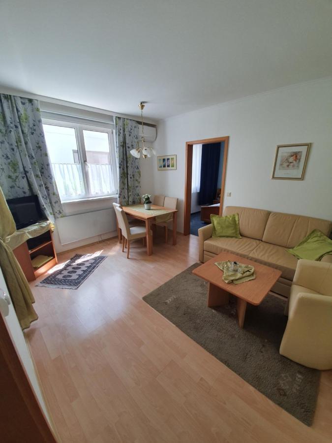 Appartement Roiss Подерсдорф ам Зее Екстериор снимка